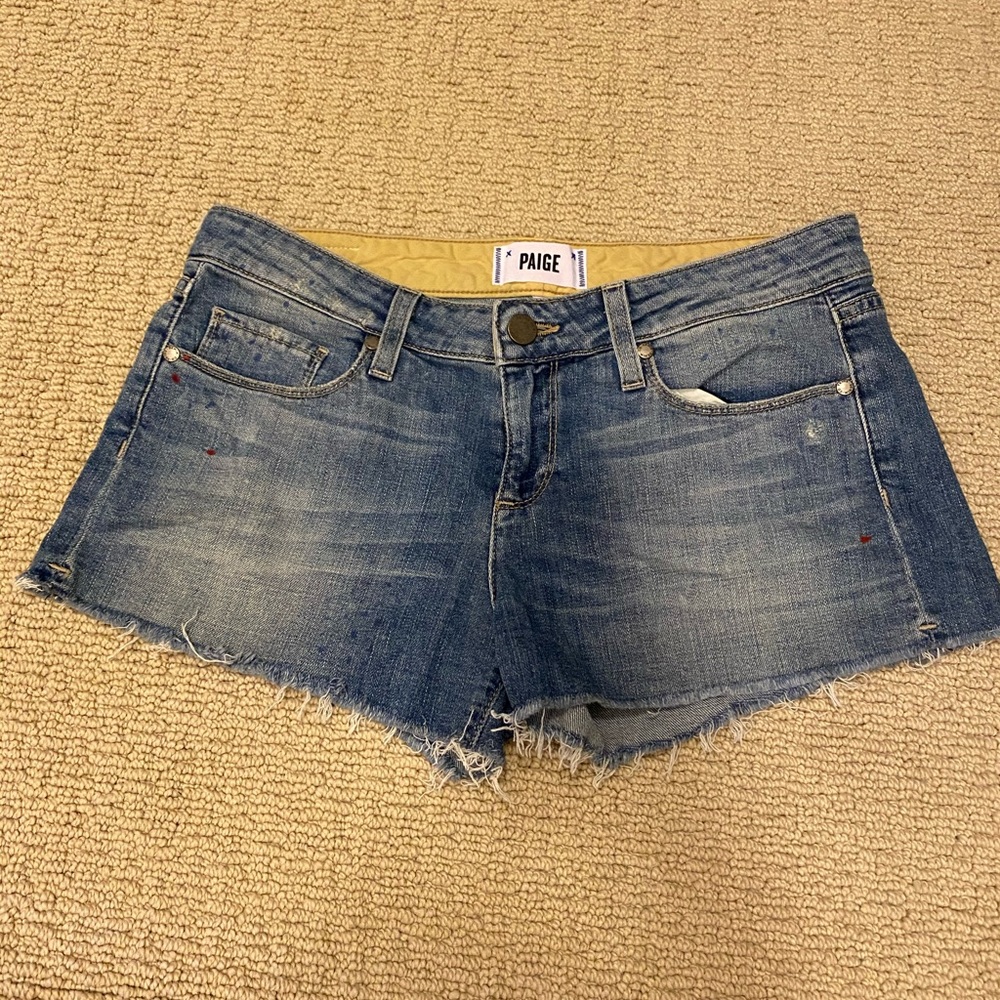 Paige Catalina cut off shorts. Size 26